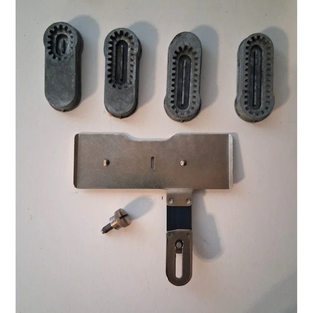 Greist Rotary Buttonholer Sewing Machine Attachment w Accessories & Instructions